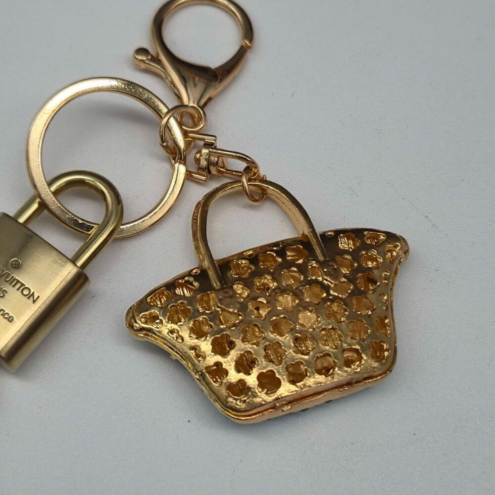Louis Vuitton Authentic Gold Padlock 🔒 Key + Unbranded Keychain Bag Charm - Picture 5 of 9